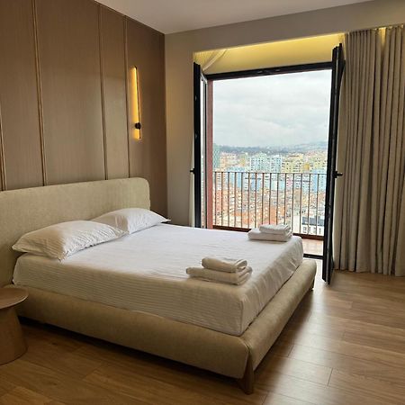 Square Inn Garden Aparthotel Тирана Экстерьер фото