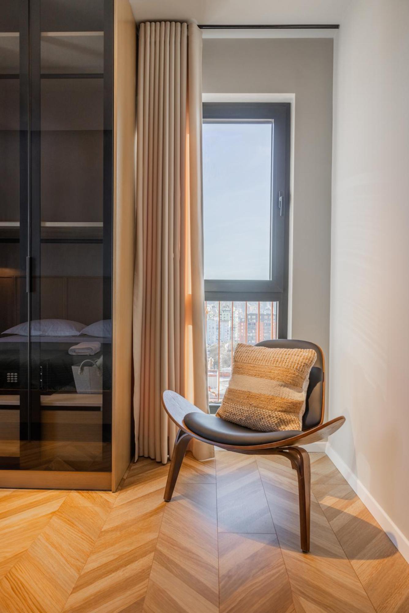 Square Inn Garden Aparthotel Тирана Экстерьер фото