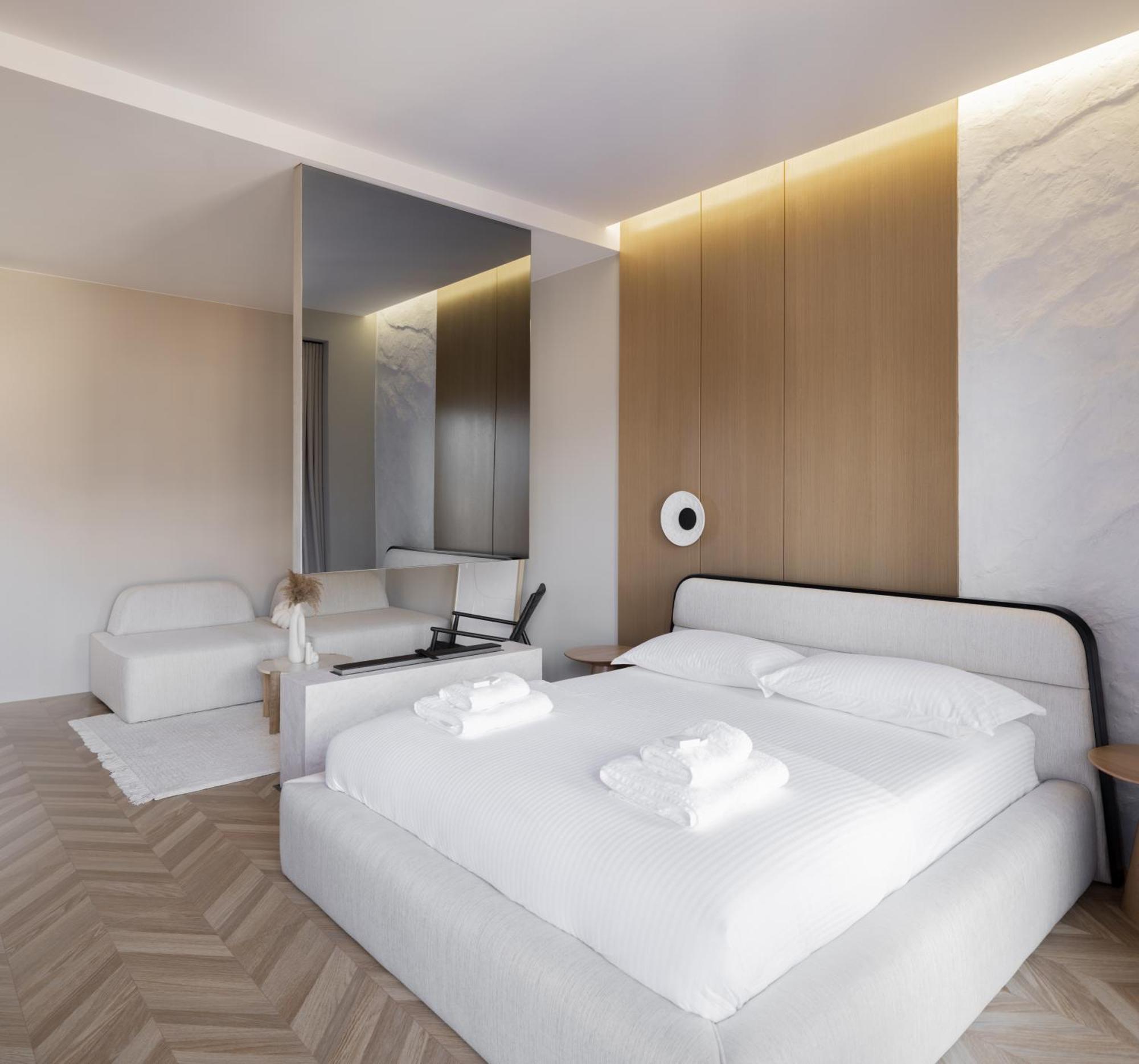 Square Inn Garden Aparthotel Тирана Экстерьер фото