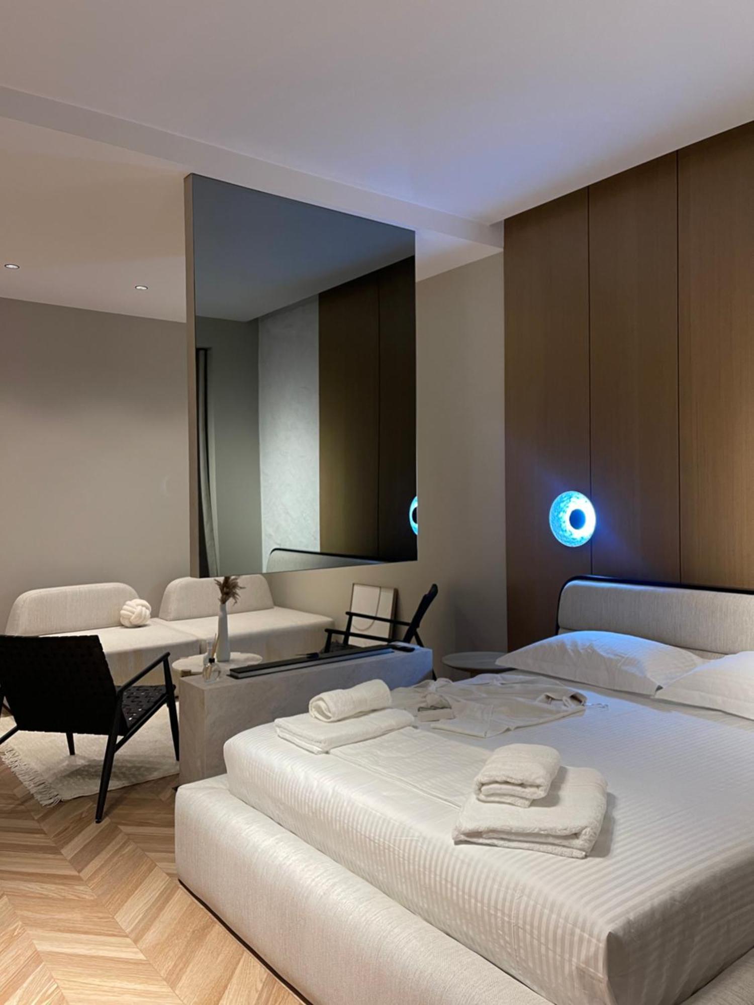 Square Inn Garden Aparthotel Тирана Экстерьер фото