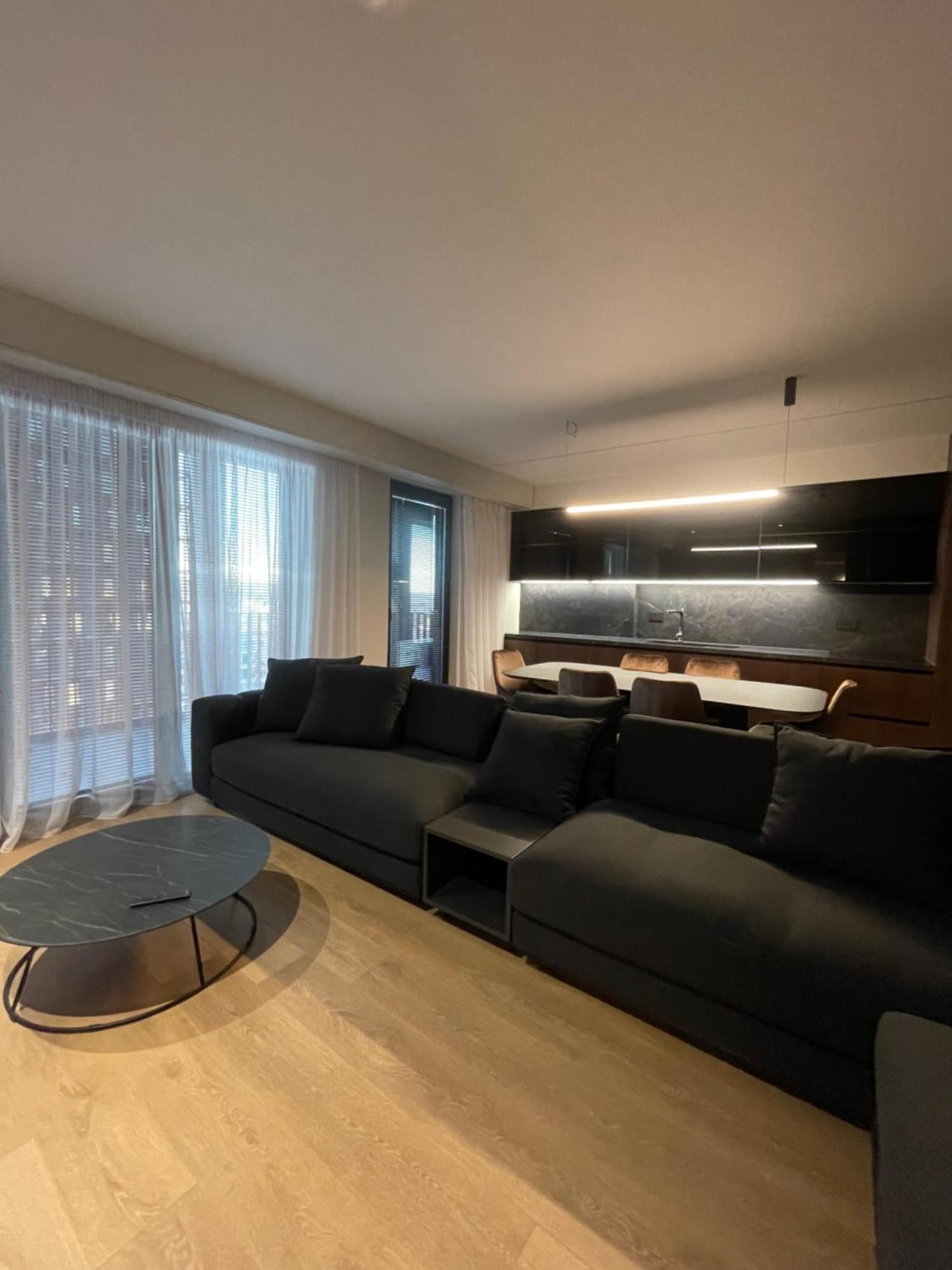 Square Inn Garden Aparthotel Тирана Экстерьер фото