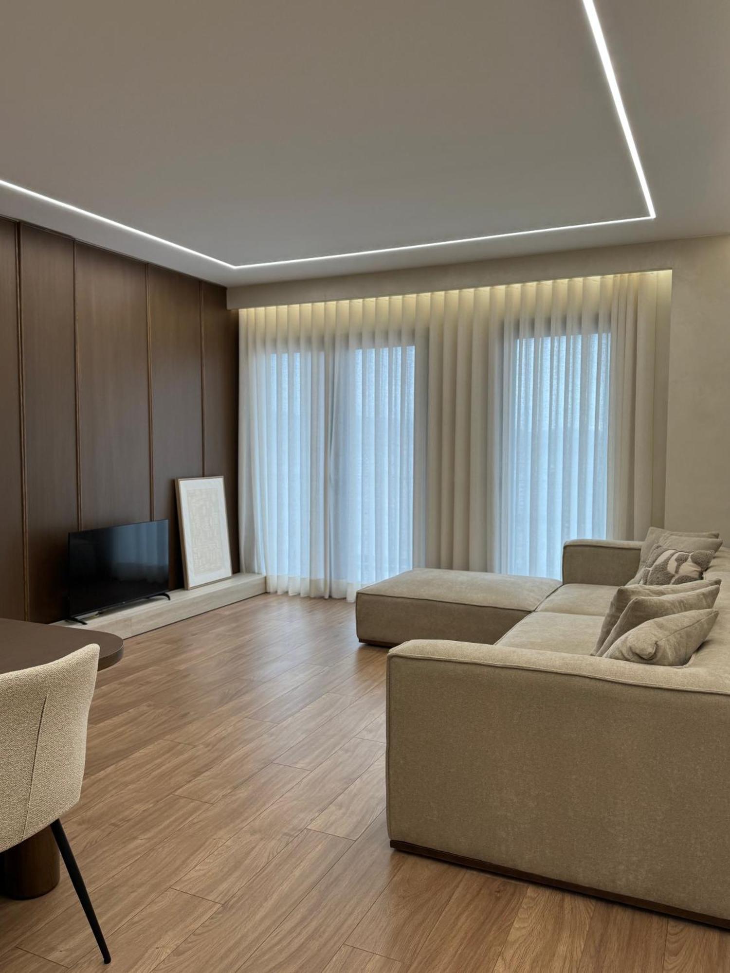 Square Inn Garden Aparthotel Тирана Экстерьер фото