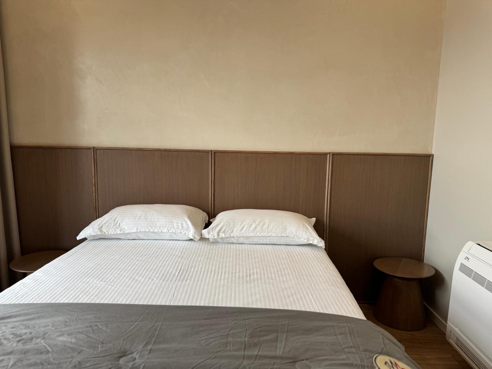 Square Inn Garden Aparthotel Тирана Экстерьер фото